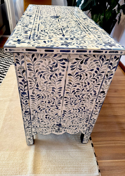 Bone Inlay Chest Of 4 Drawers - Dyed Blue Scallop